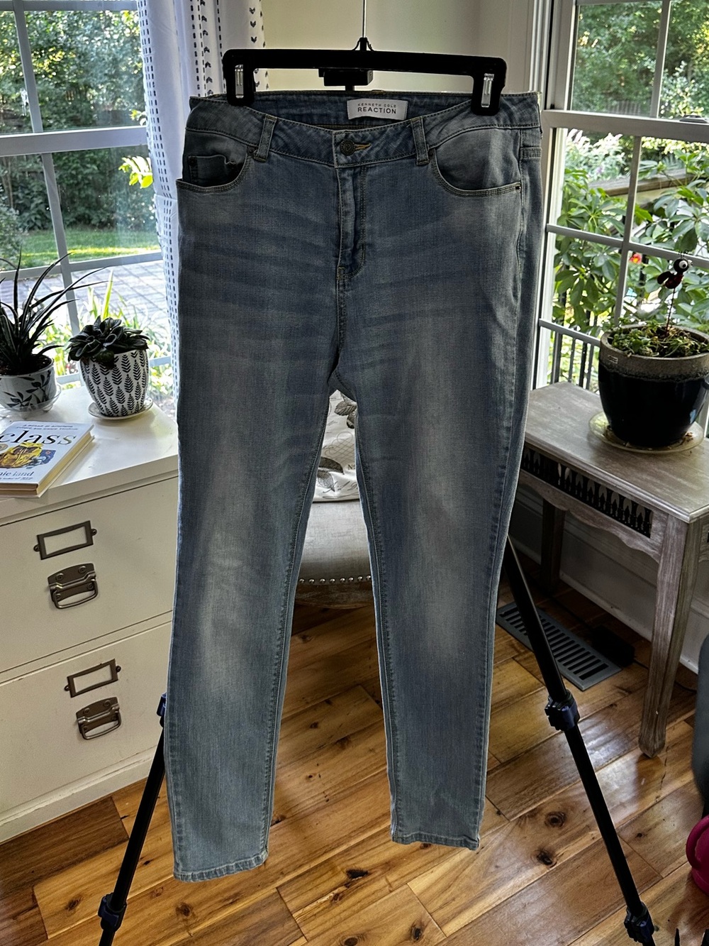 Kenneth Cole Reaction Faded Blue Straight-Leg Jeans